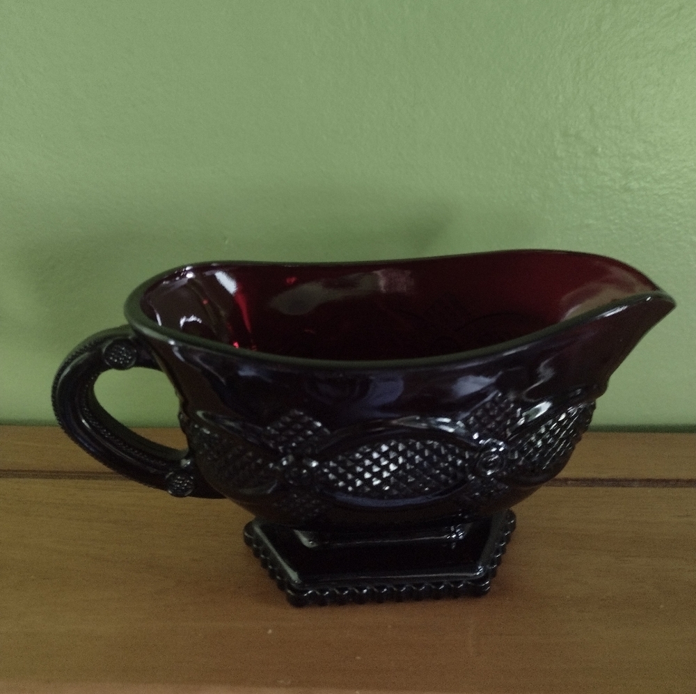 Avon cape cod footed sauce boat
